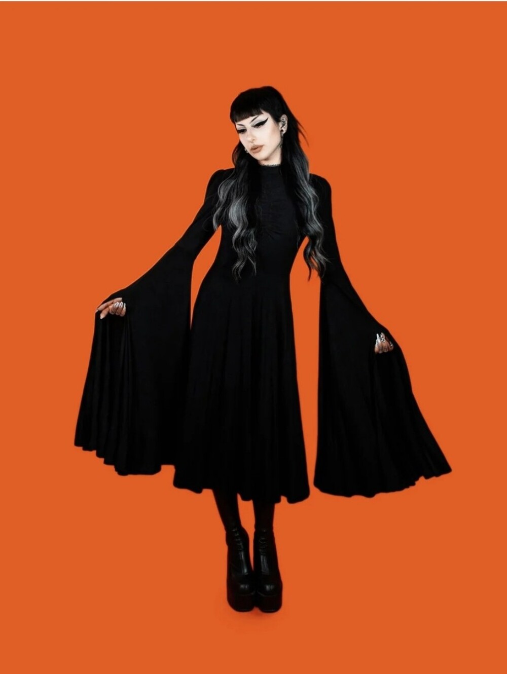 Lively Ghosts Unhallowed Dress - Picture 2 of 5